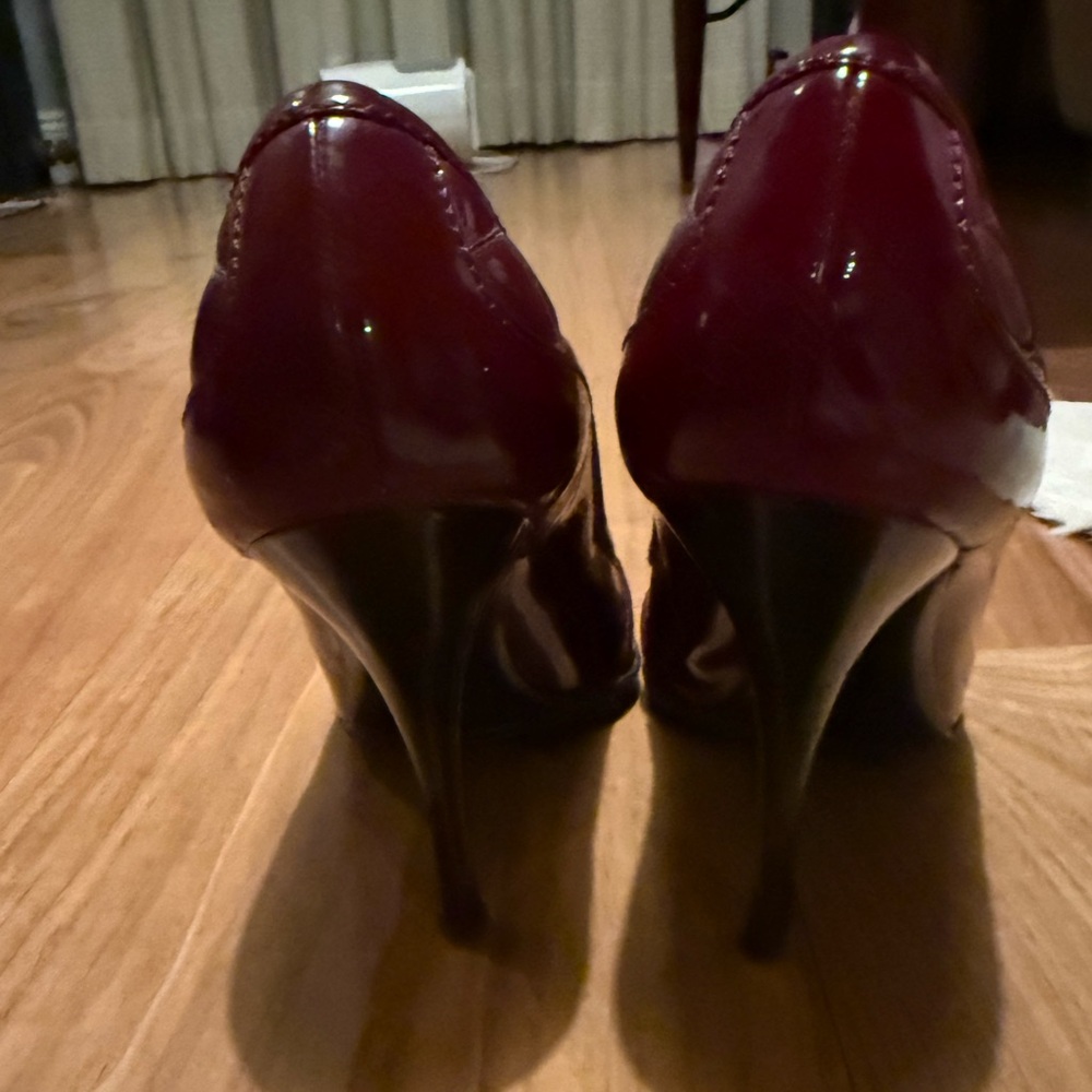 Burberry Patent Leather Heels - Picture 3 of 4